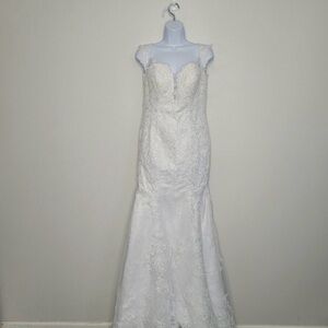 Loyeloy white lace trumpet mermaid zip back train wedding dress size 10 NWT